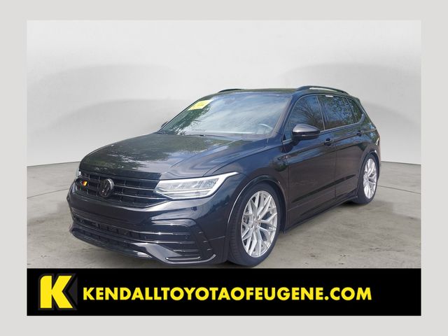 Pre-Owned 2023 Volkswagen Tiguan 2.0T SE R-Line Black AWD 4D Sport Utility