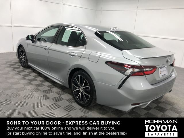 2021 Toyota Camry SE 4