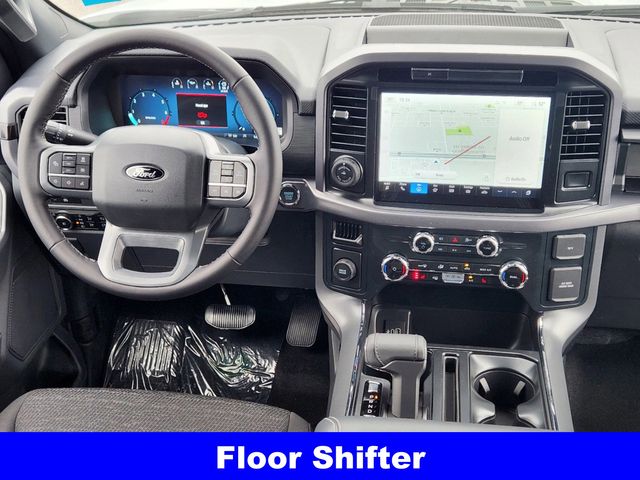2025 Ford F-150 XLT photo