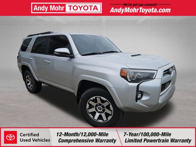 Classic Silver Metallic 2022 Toyota 4Runner SUV / Crossover Four-Wheel Drive 5-Speed Automatic
