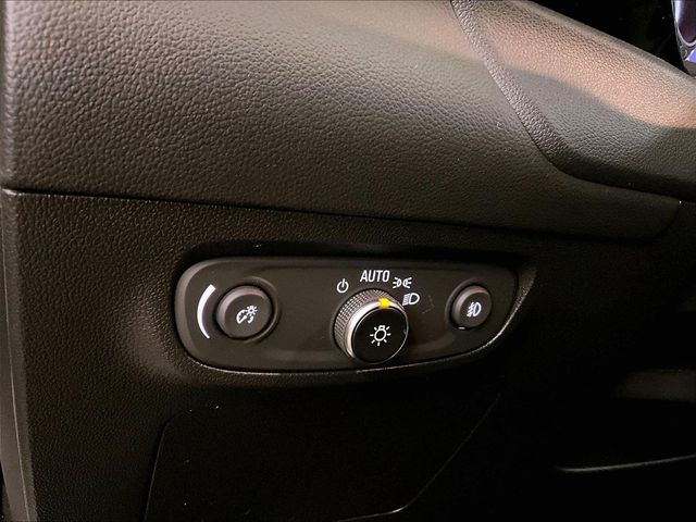 2022 Buick Encore GX Select White at South Hills Kia