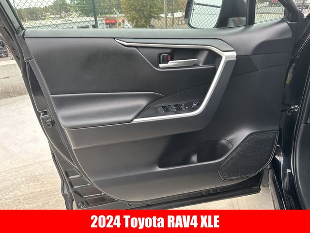 2024 Toyota RAV4 XLE 4