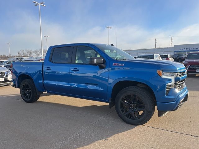 2022 Chevrolet Silverado 1500 RST Crew Cab 4WD
