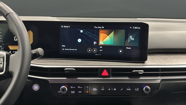 Used 2025 Black Kia X-Line EX image 13