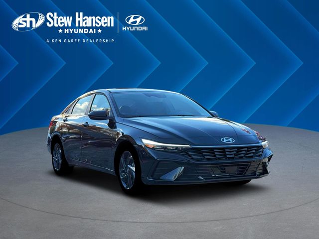 New 2026 Black Hyundai SEL Sport image 11