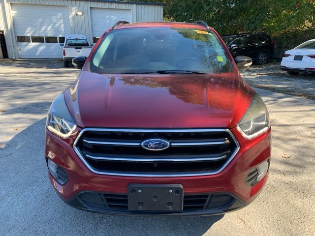 2017 Ford Escape Titanium 9