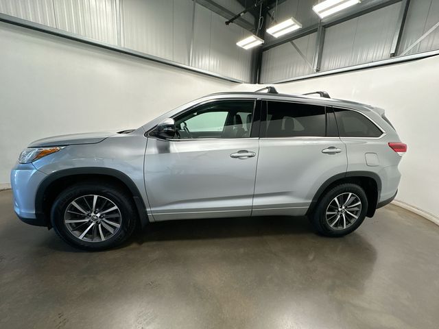 2017 Toyota Highlander SE Silver at Rochrich Mazda