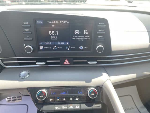 Used 2025 Hyundai Elantra Sedan