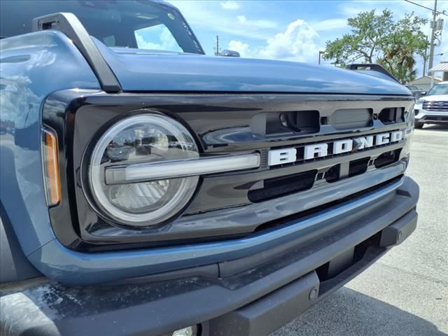 2025 Ford Bronco Outer Banks photo