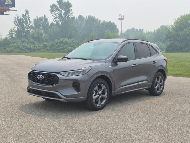  2024 Ford Escape Hybrid ST-Line FWD   