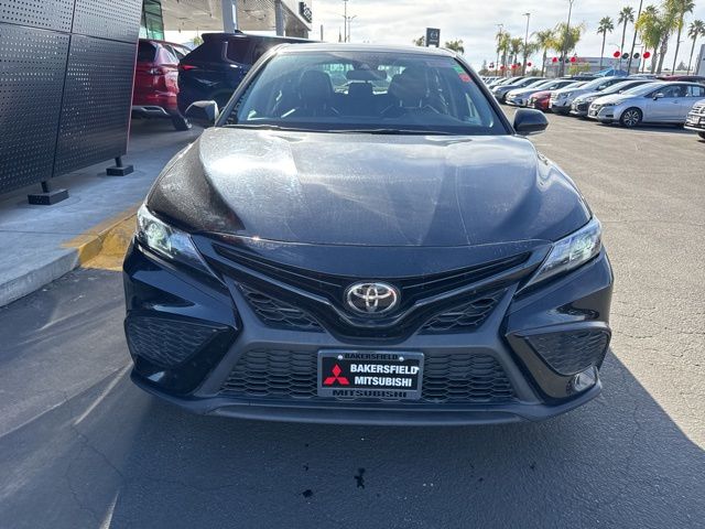 2022 Toyota Camry SE 2