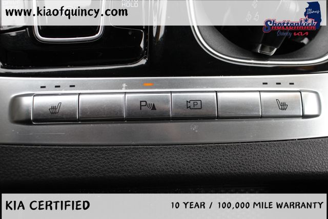 Used 2024 Kia Carnival Van