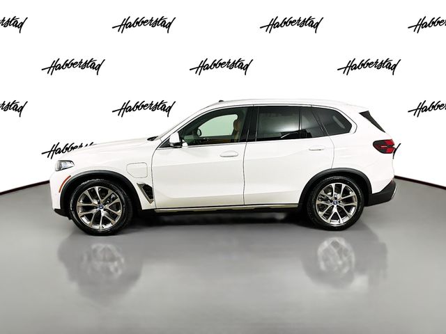 2025 BMW X5 xDrive50e 8