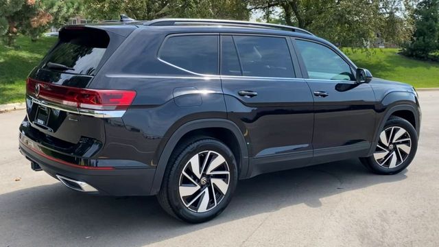 2024 Volkswagen Atlas 2.0T SE w/Technology 8