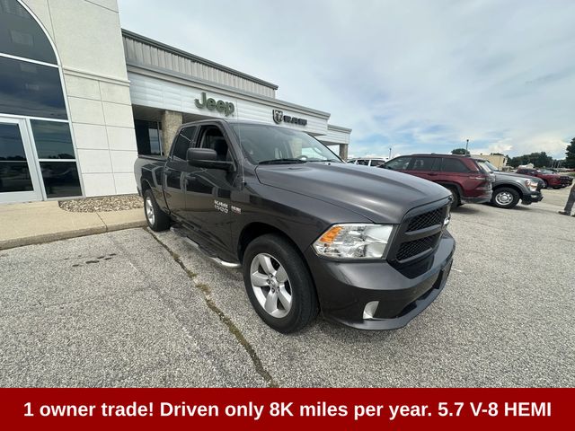 2015 RAM 1500 Gris (Granite Crystal Metallic Clearcoat) Camioneta Todo terreno 8 velocidades Automática