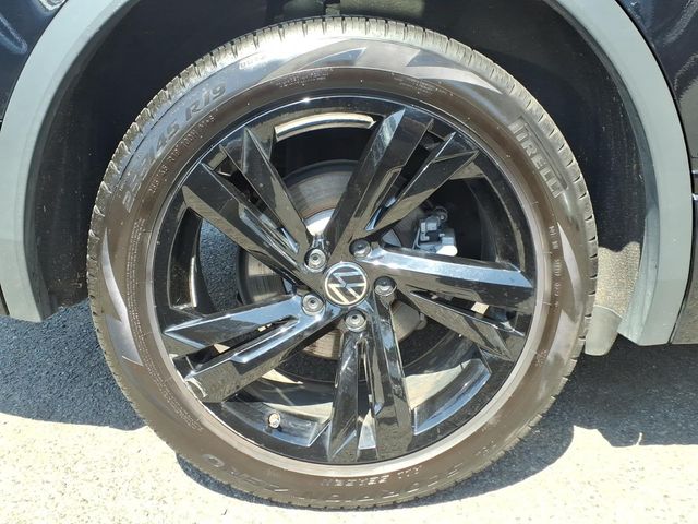 2023 Volkswagen Tiguan - Image 10