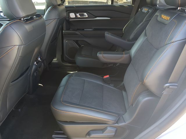 New 2026 Space White Metallic Ford Tremor® image 37