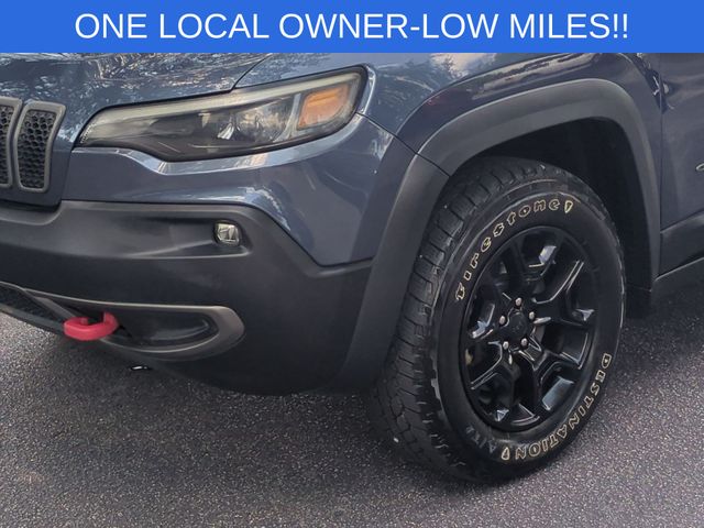 Used 2019 Blue Jeep Trailhawk image 9