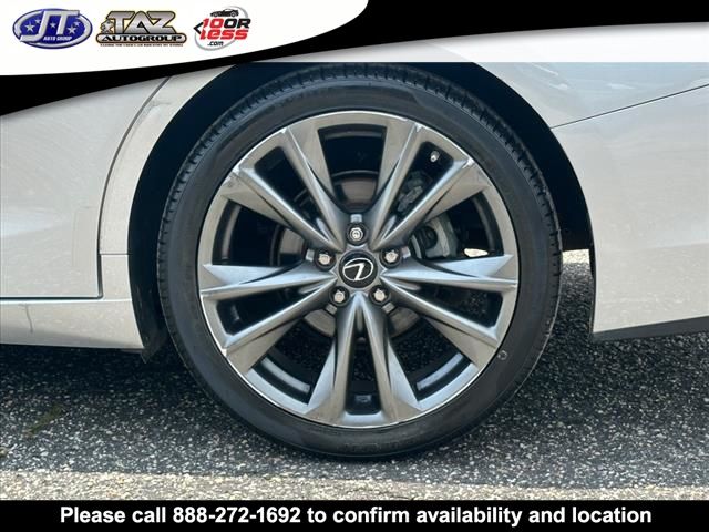 View vehicle photo 5