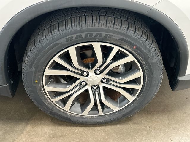 2017 Mitsubishi Outlander ES  at Auto Express Mitsubishi