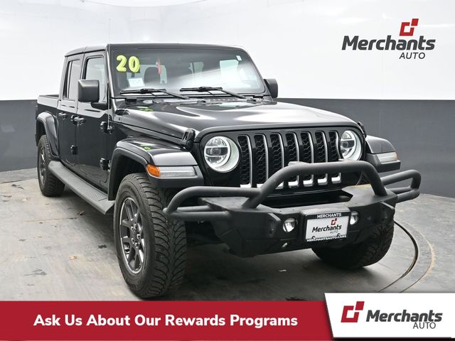 Black Clearcoat 2020 Jeep Gladiator Overland Crew Cab 4WD Pickup Truck Four-Wheel Drive 6-Speed Manual
