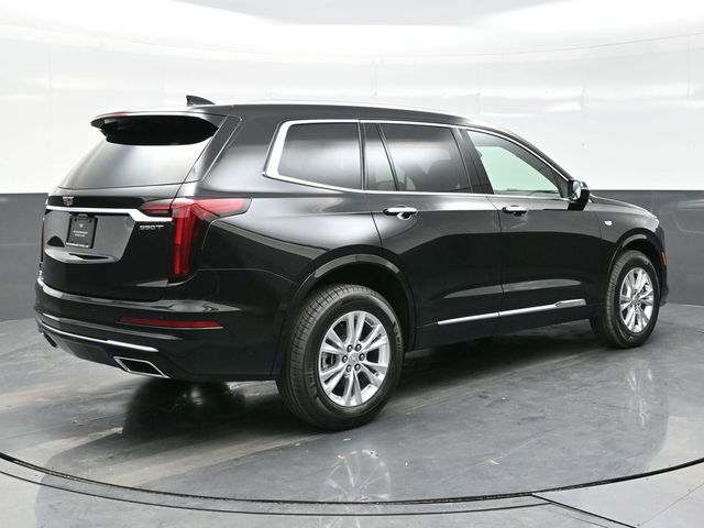 2025 Cadillac XT6 Luxury photo