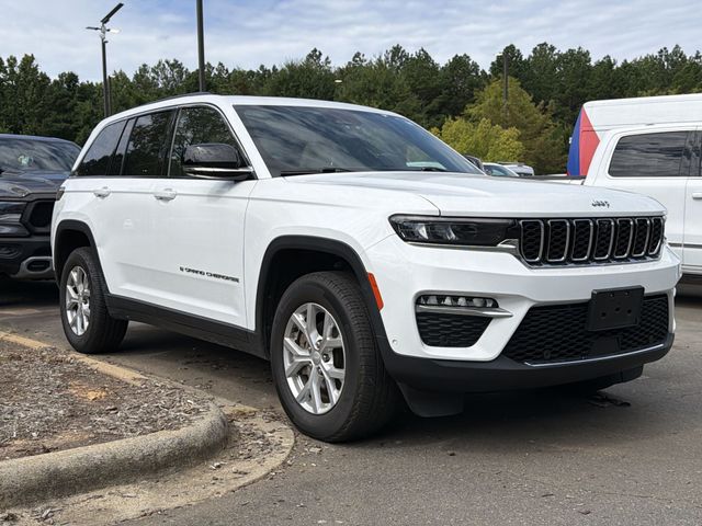 Used 2023 White Jeep Limited image 3