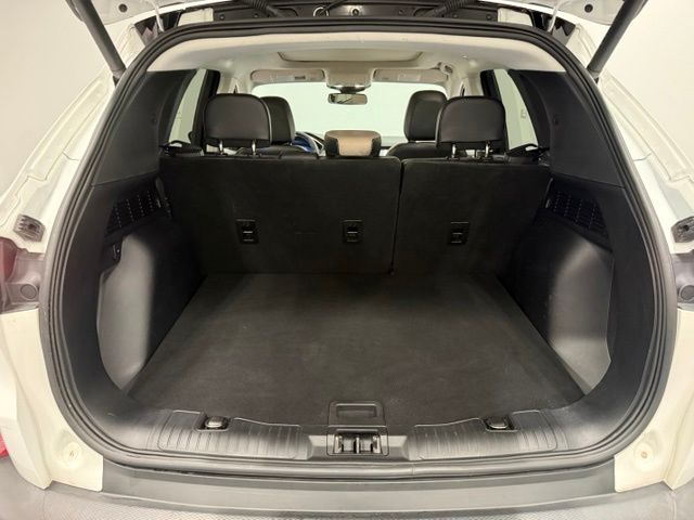 Used 2021 White Ford Titanium image 33