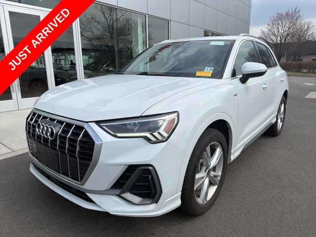 Glacier White Metallic 2024 Audi Q3 quattro Premium Plus S Line 45 TFSI SUV / Crossover All-Wheel Drive 8-Speed Automatic