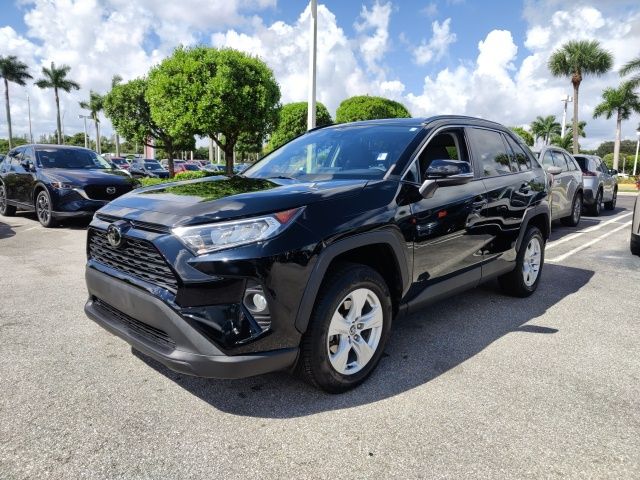 2021 Toyota RAV4 XLE 15