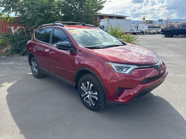 2018 Toyota RAV4 LE 29