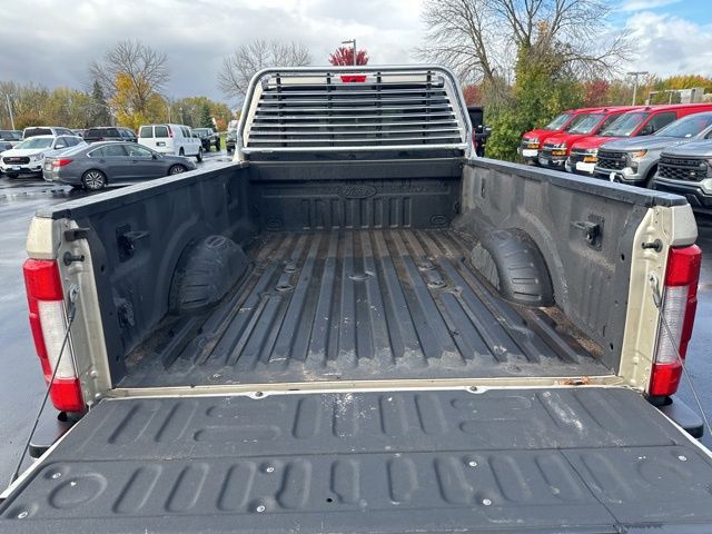 2017 Ford F-350SD Lariat photo