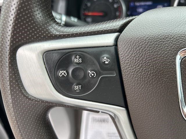 2022 GMC Acadia SLE photo
