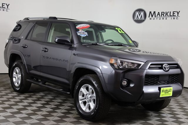 2022 Toyota 4Runner SR5 4WD