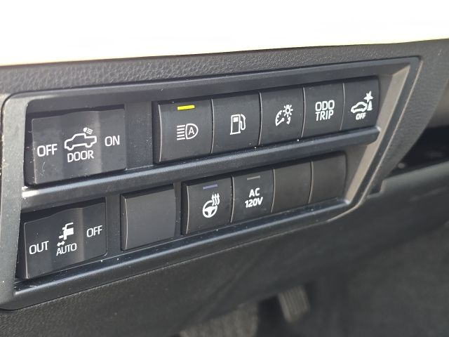 2022 Toyota Tundra Hybrid Capstone:168720A