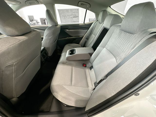 2025 Toyota Camry LE - Photo 25