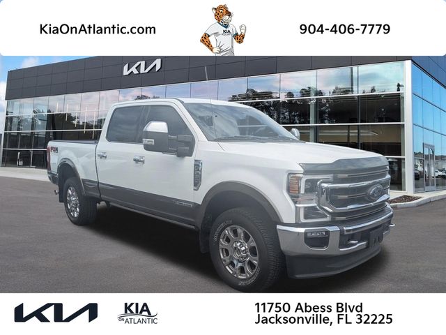 White 2021 Ford F-250 Super Duty King Ranch Crew Cab 4WD Pickup Truck Four-Wheel Drive Automatic