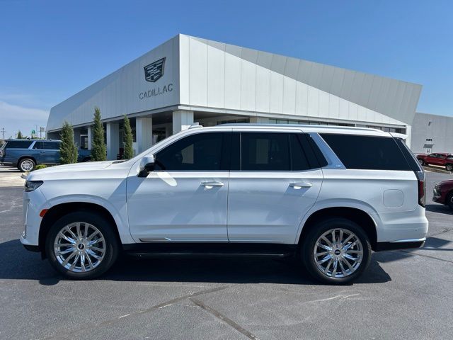 Crystal White Tricoat 2023 Cadillac Escalade SUV / Crossover Four-Wheel Drive Automatic