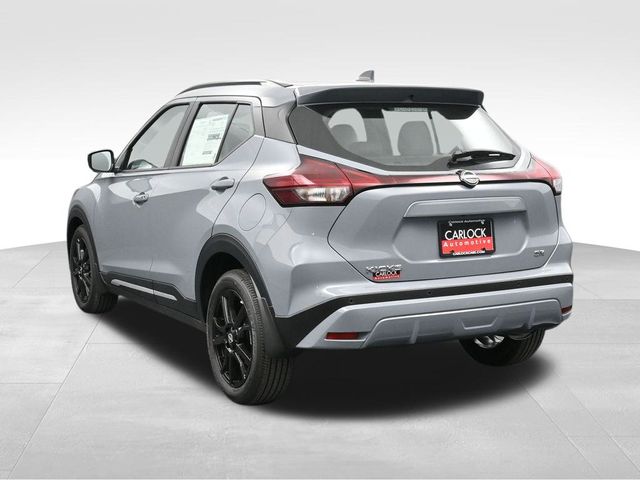 2024 Nissan Kicks SR 8