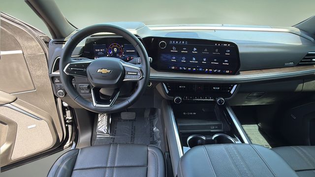 Used 2025 Black Chevrolet High Country image 10