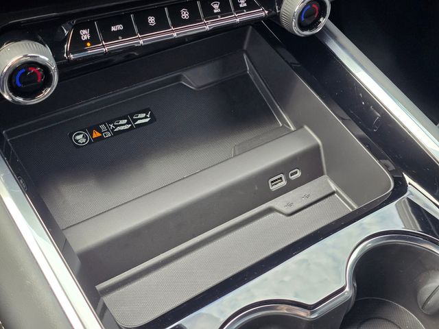 2025 Chevrolet Tahoe Premier:C02748