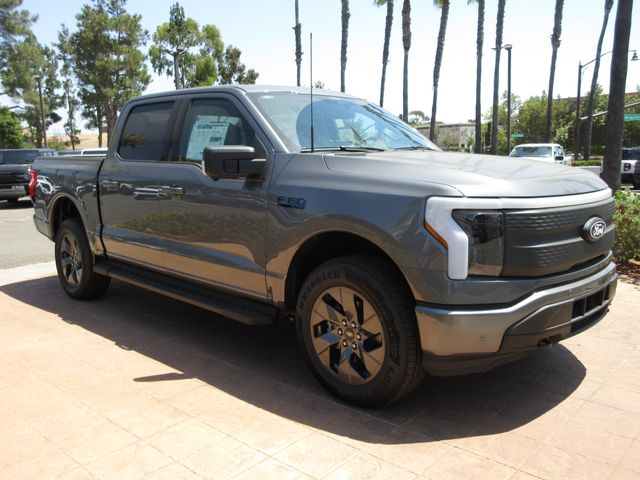 2024 Ford F-150 Lightning Flash