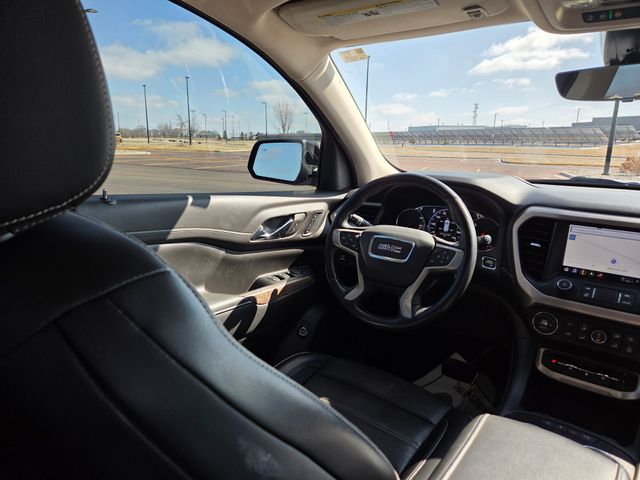 2022 GMC Acadia Denali