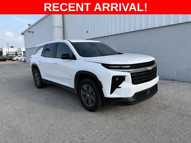 Summit White 2024 Chevrolet Traverse SUV / Crossover Front-Wheel Drive 8-Speed Automatic