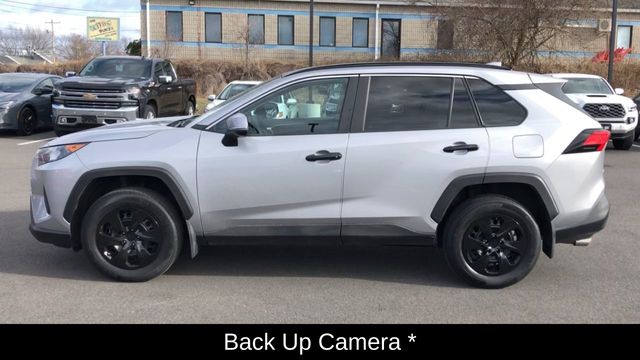 2021 Toyota RAV4 LE 5