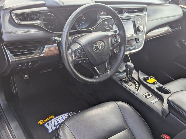 2015 Toyota Avalon Hybrid - Image 11