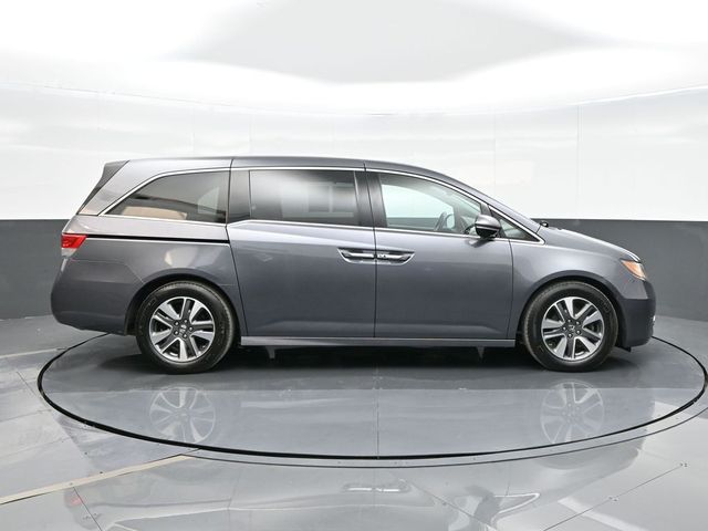 2016 Honda Odyssey Touring 10