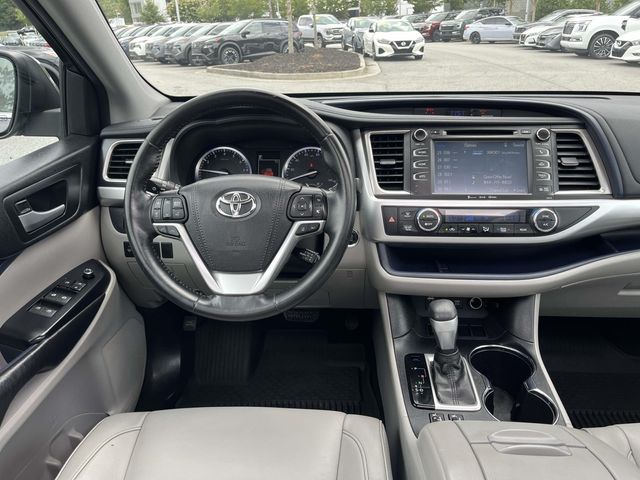 Used 2017 Toyota Highlander SUV