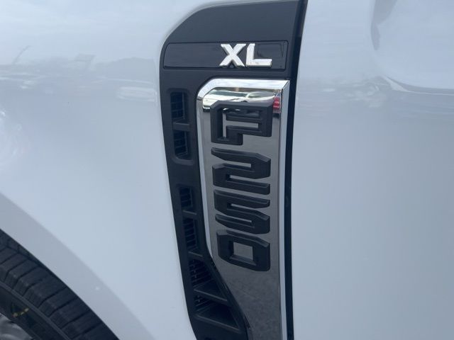 2026 Ford F-250SD XL:168501