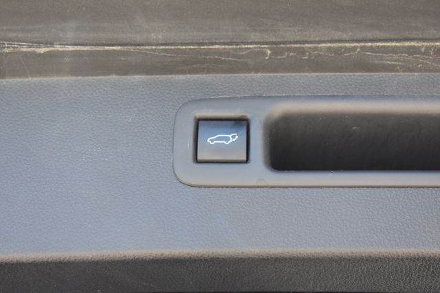 Used 2020 Toyota Highlander Hybrid SUV
